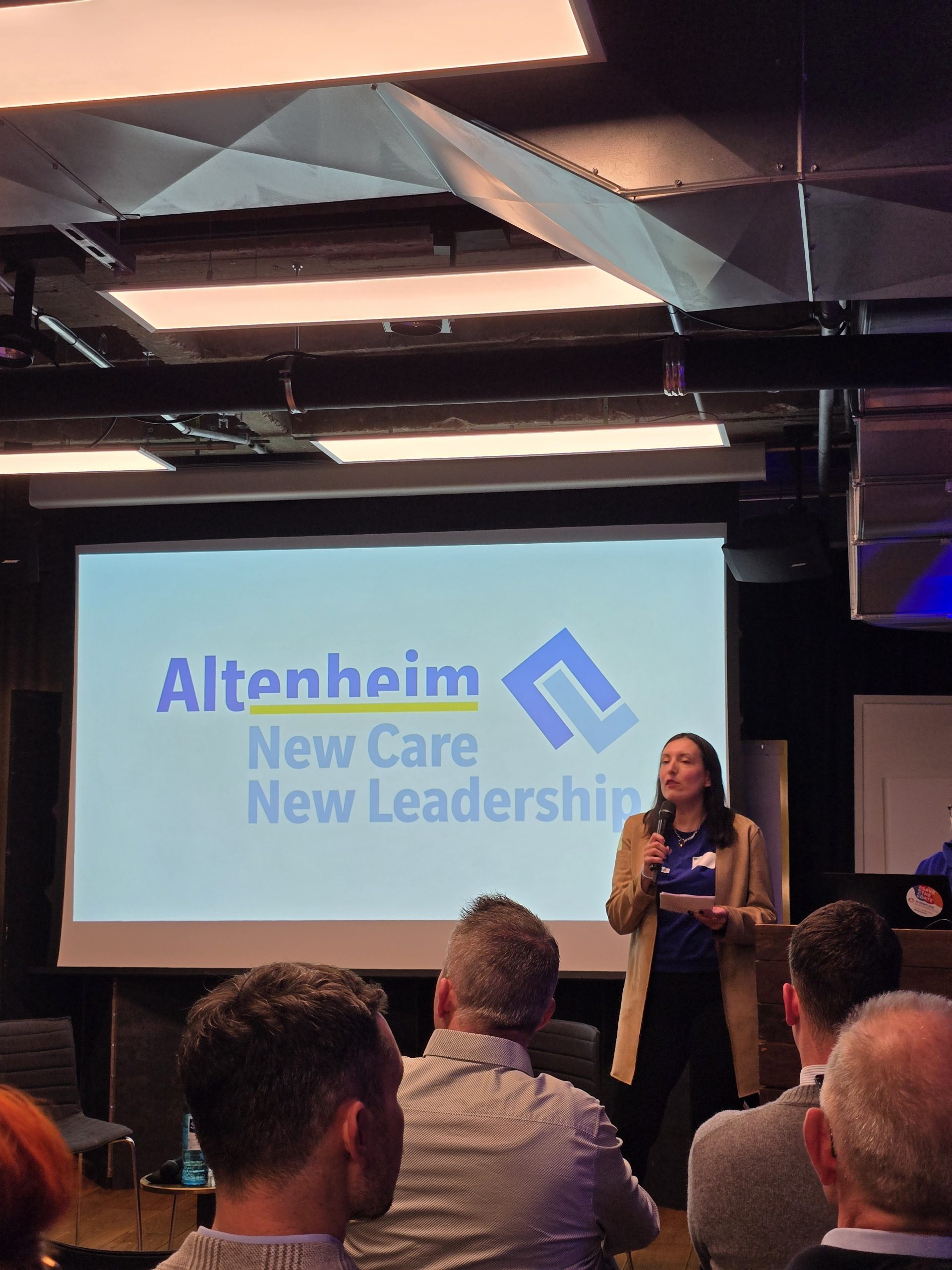 Du betrachtest gerade New Care-New Leadership